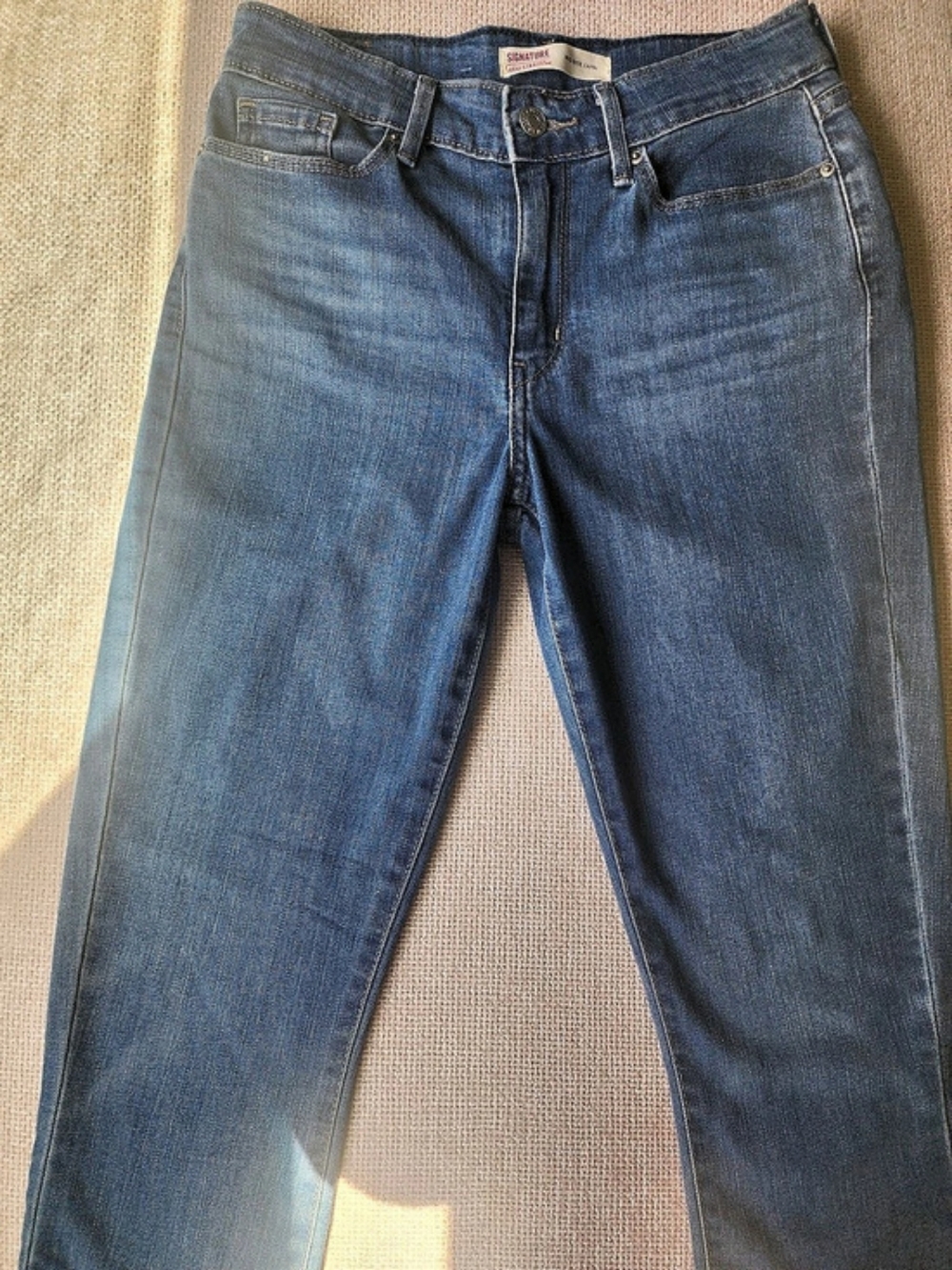 Signature by Levi Strauss & Co. Signature. Straight Leg Jeans Blue Waist 26. Im8